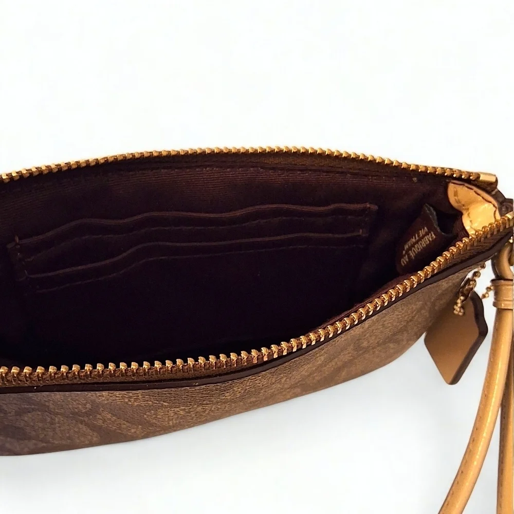 Coach Signature PVC Wristlet – Khaki/Saddle 2 – EUC